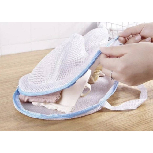 Мешок - чехол Insneakers One контейнер для стирки бюстгальтеров 30 см * 17 см Белый Мешок - чехол Insneakers One контейнер для стирки бюстгальтеров 30 см * 17 см Белый